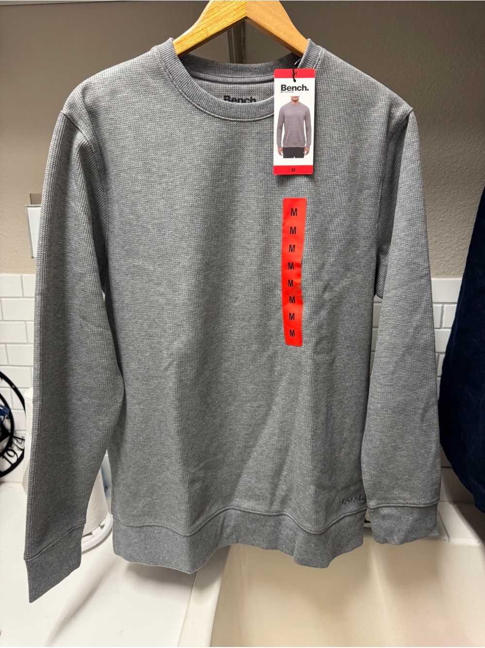 NWT- Bench urbanwear men’s long-sleeve waffle thermal shirt- size medium